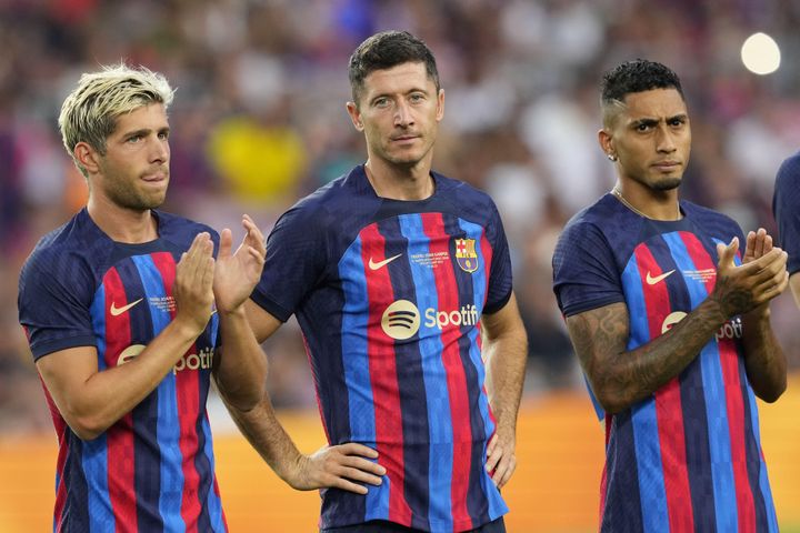 Khủng hoảng tài chính vẫn phủ bóng đen lên Barca