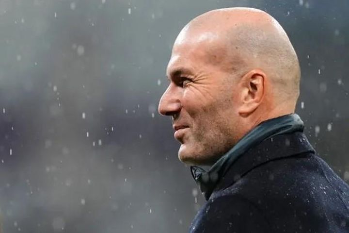 Chủ tịch Perez muốn đưa Zidane trở lại Real Madrid