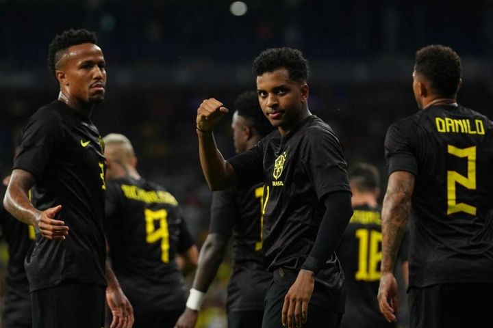 Dàn sao Real Madrid tỏa sáng, Brazil thắng thuyết phục Guinea