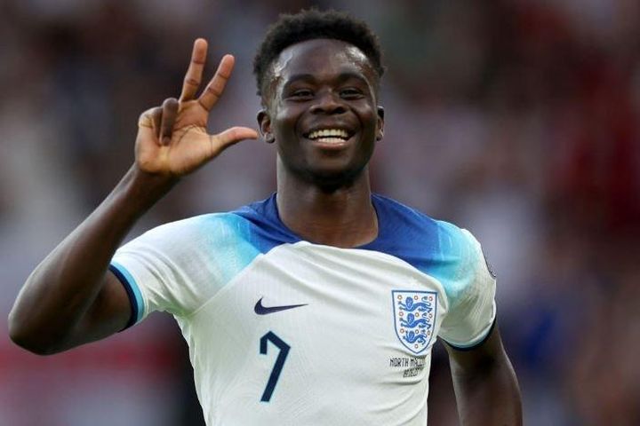 Saka lập hat-trick, tuyển Anh thắng 7-0 ở vòng loại EURO