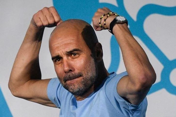 Pep chế nhạo Lukaku
