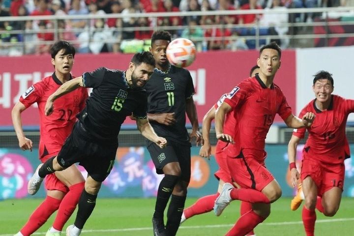 Son Heung-min cùng tuyển Hàn Quốc lại gây thất vọng