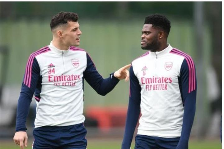Arsenal chia tay cả Thomas Partey và Granit Xhaka