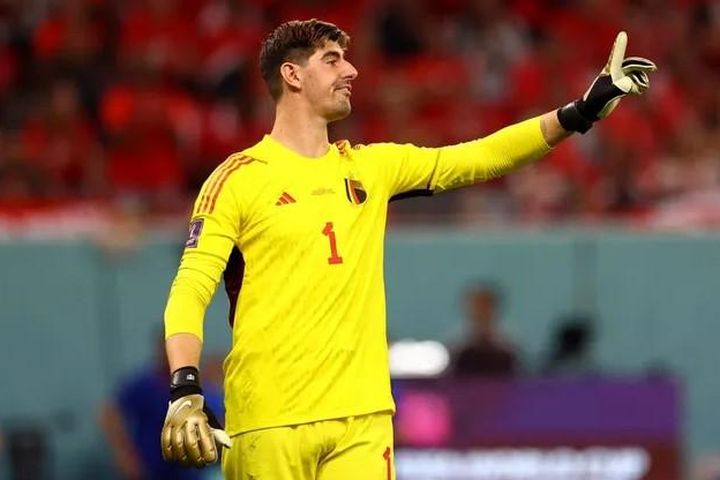 Courtois bức xúc vì Lukaku đeo băng đội trưởng ĐT Bỉ