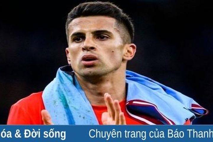 Joao Cancelo và bài học về cái 'tôi'