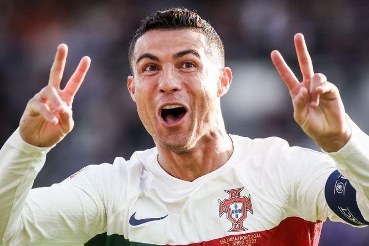 Ronaldo sắm vai người hùng ở phút 90+1
