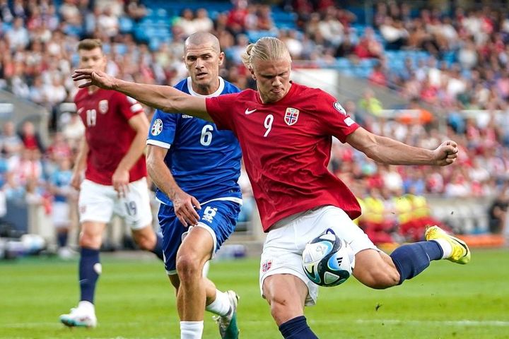 Haaland chói sáng, Na Uy qua mặt Tây Ban Nha ở vòng loại EURO