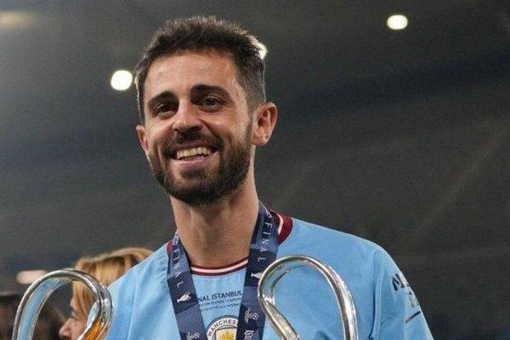 Bernardo Silva được chèo kéo rời Man City đến Saudi Arabia