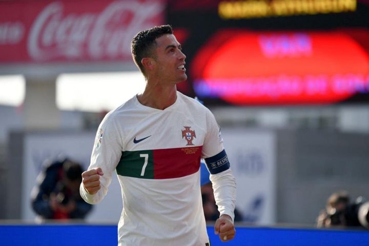 Ronaldo ghi bàn duy nhất, Bồ Đào Nha thắng nhọc Iceland