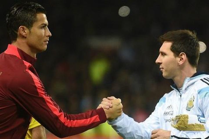 Huyền thoại Barcelona chê C.Ronaldo