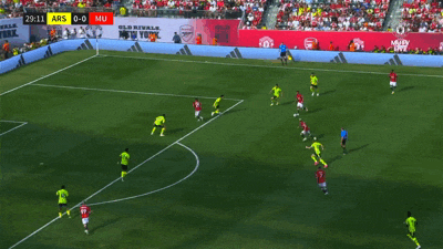 Ba tân binh 'mất hút', Arsenal thua bạc nhược MU