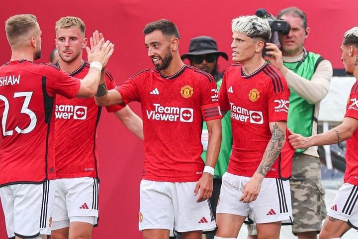 Bruno Fernandes và Sancho lập công, MU hạ gục Arsenal