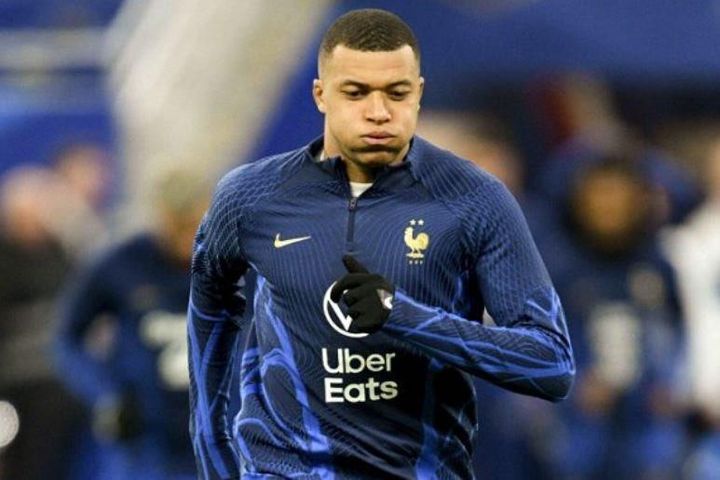 PSG chấp nhận bán Mbappe cho Al Hilal, Vinicius muốn được đá penalty như Ronaldo