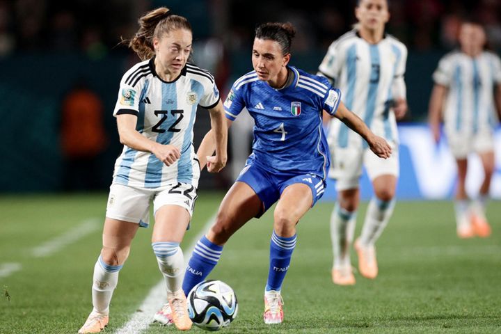 Italia nhọc nhằn đánh bại Argentina ở World Cup nữ