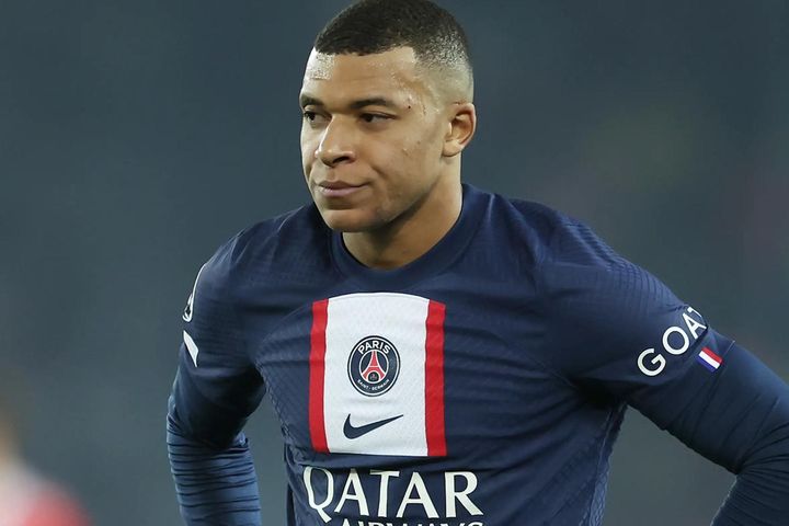 PSG chốt tiền đạo thay thế Mbappe