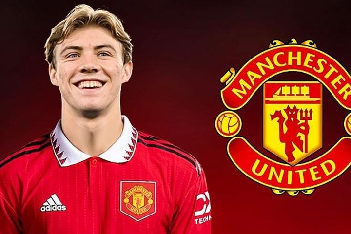 HLV Erik ten Hag bật mí về thương vụ 'bom tấn' tiếp theo của Man Utd
