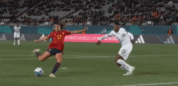 Đánh bại Zambia 5-0, Tây Ban Nha vượt lên dẫn đầu bảng C
