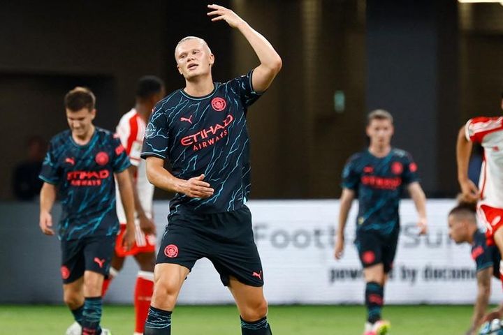 Haaland kém duyên, Man City vẫn đả bại Bayern Munich