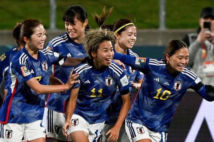 ĐT nữ Nhật Bản đặt một chân vào vòng knock-out World Cup