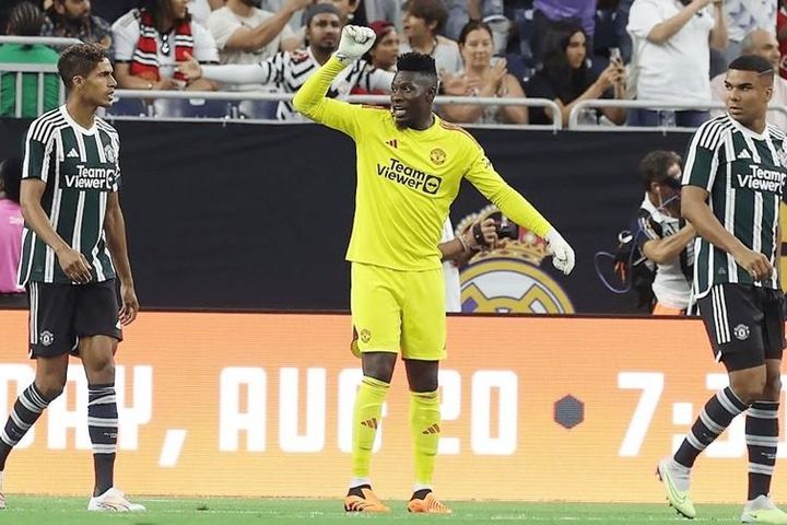 Onana 'Ở quê hương tôi Cameroon, một nửa là fan Man.United'