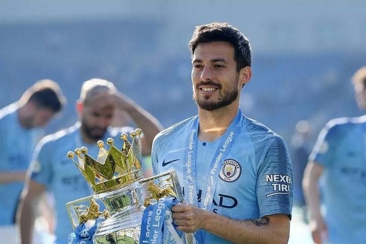 David Silva thông báo 'treo giày' ở tuổi 37