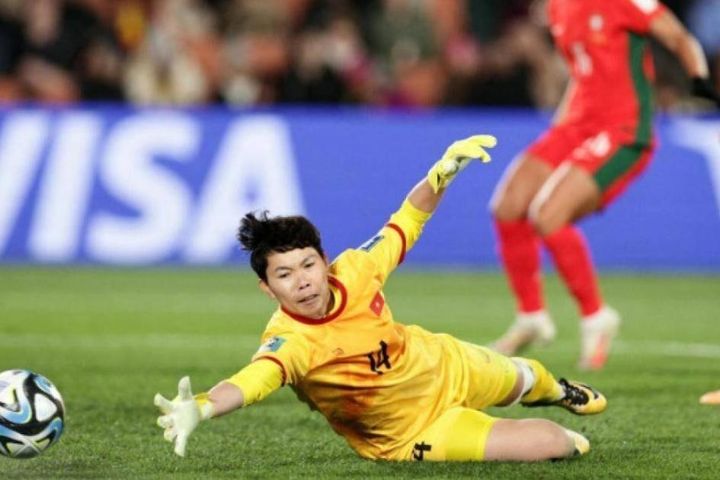 Báo Bồ Đào Nha ngả mũ thán phục màn trình diễn của sao tuyển nữ Việt Nam