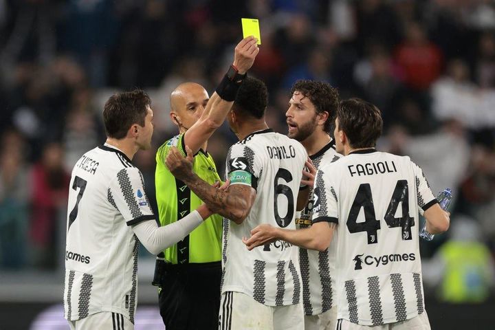 Juventus bị loại khỏi đấu trường châu Âu