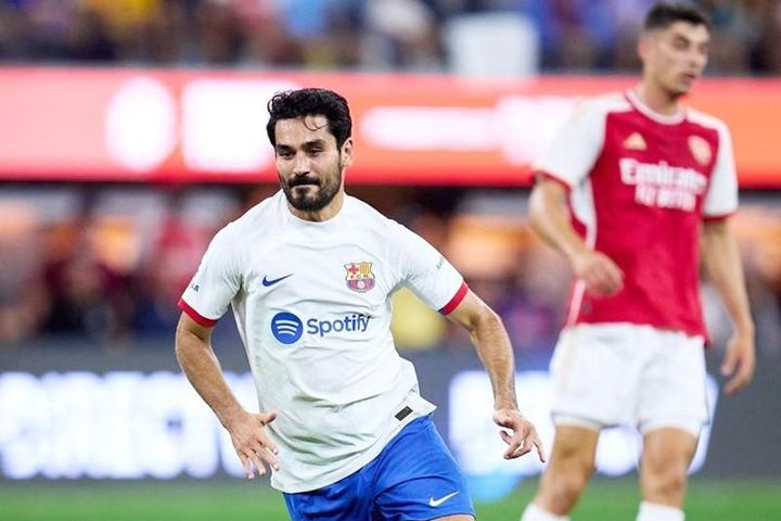 Ilkay Gundogan kêu gọi người hâm mộ Barca kiên nhẫn trước 'Siêu kinh điển'