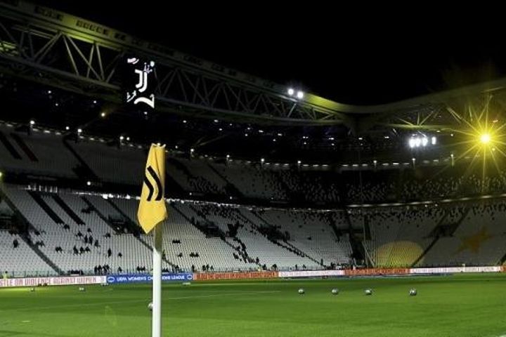 UEFA cấm Juventus tham dự Europa Conference League mùa tới; Fiorentina thi đấu thay