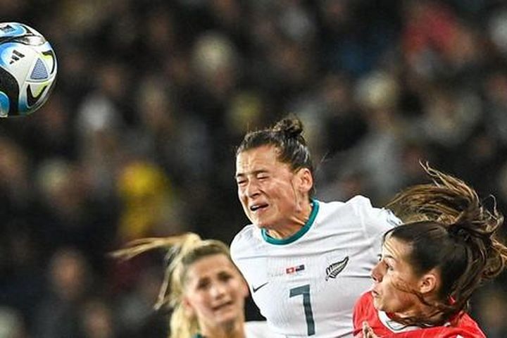Tuyển nữ New Zealand đi vào lịch sử World Cup với kỷ lục đáng quên