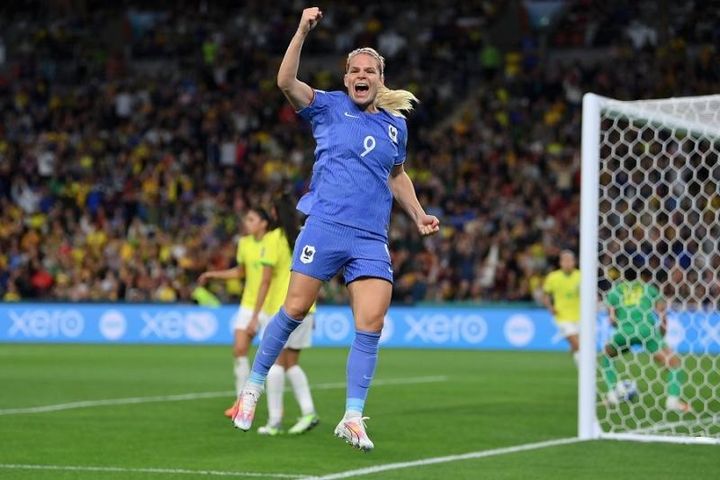 Thắng 2-1 trước Brazil, tuyển nữ Pháp chắc suất vào vòng 1/16 World Cup bóng đá nữ