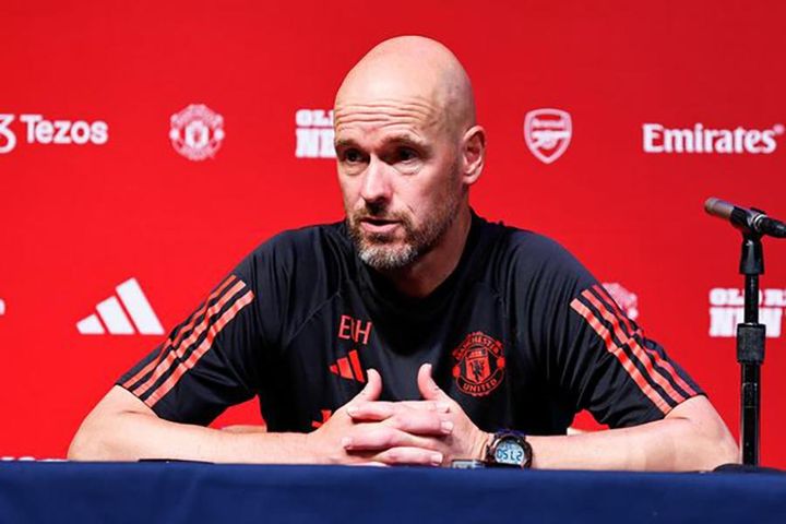 Ten Hag nói rõ lí do MU loại bỏ De Gea