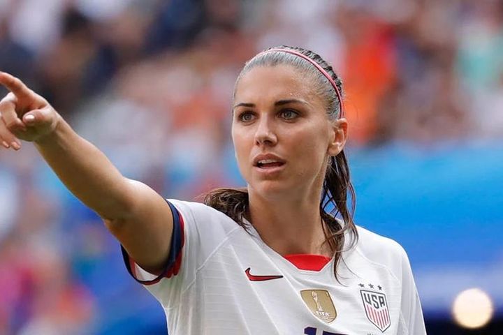 Top 10 nữ cầu thủ xinh đẹp nhất World Cup 2023