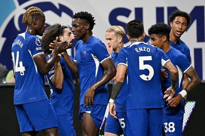 Tân binh tỏa sáng, Chelsea nối dài mạch thắng