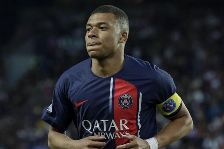 Chelsea hỏi mua Mbappe gây sốc: Siêu sao xiêu lòng, Real nguy cơ nếm 'trái đắng'