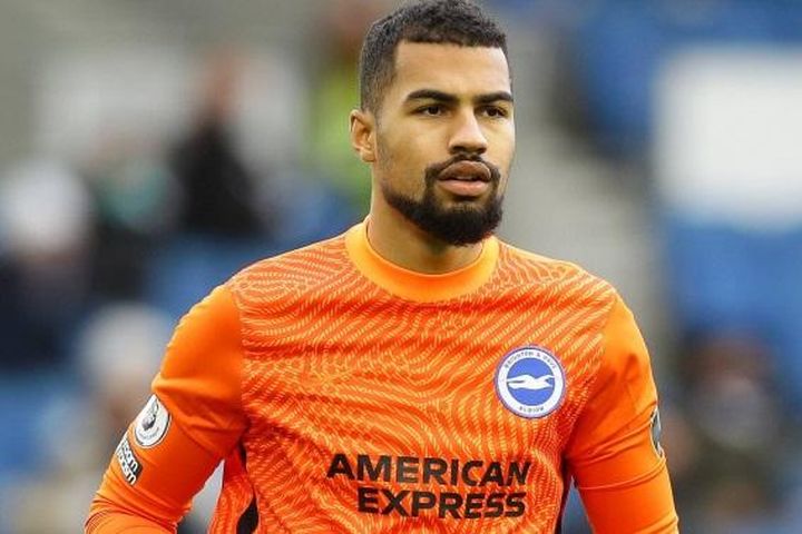 Chelsea chiêu mộ thủ môn cao 1m97, tranh giành Mbappe