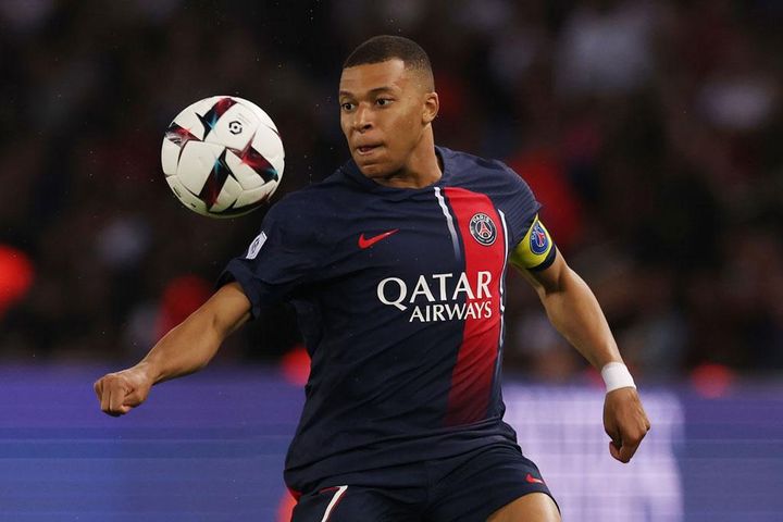 Barca muốn đổi 3 ngôi sao 'hàng khủng' lấy Kylian Mbappe