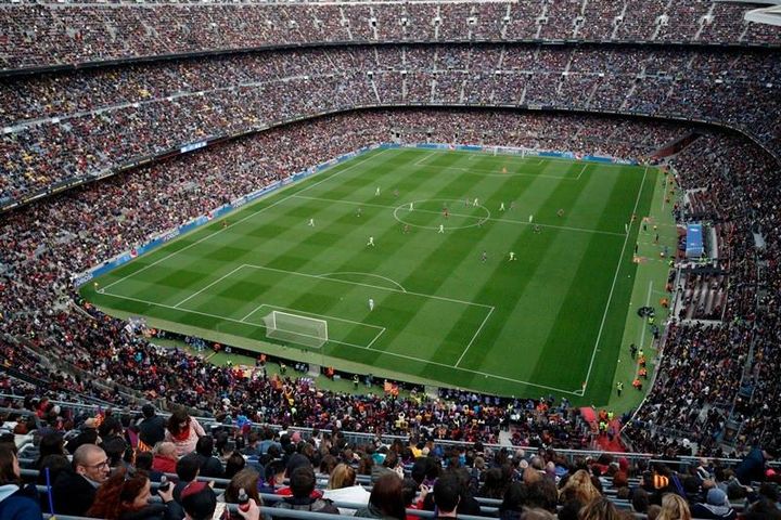 Barca bắt đầu 'nỗi nhớ Camp Nou'