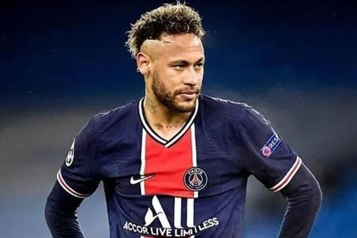 PSG chốt giá bán Neymar