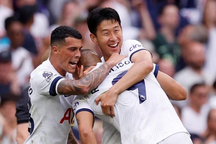 Trận cầu siêu kịch tính giữa Tottenham với Sheffield đi vào lịch sử Ngoại hạng Anh