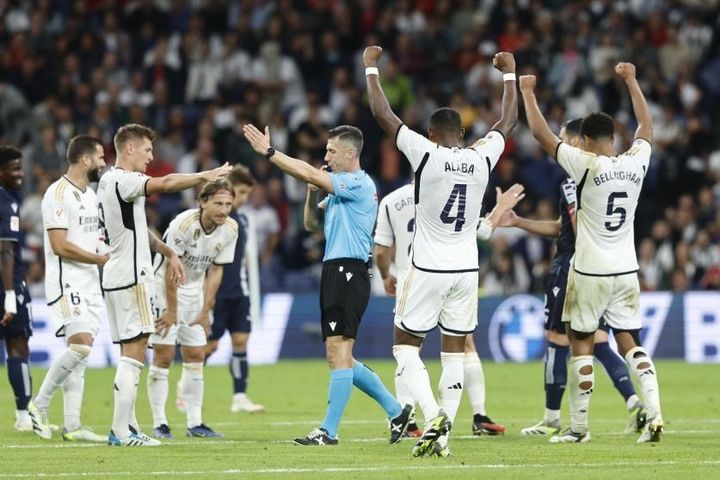 Real Madrid ngược dòng thành công để trở lại ngôi đầu La Liga