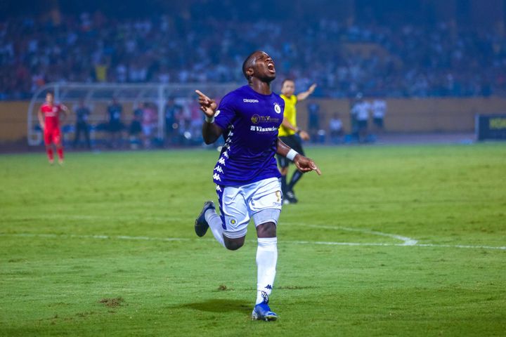 CLB Thanh Hóa kí hợp đồng với cựu vua phá lưới V-League; Đội tuyển Olympic Việt Nam có thuận lợi lớn tại ASIAD 19