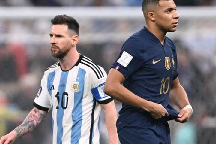 Huyền thoại lý giải nguyên nhân Messi gặp khó khi chơi cạnh Mbappe: Cậu ấy cần được làm 'ông chủ' trên sân