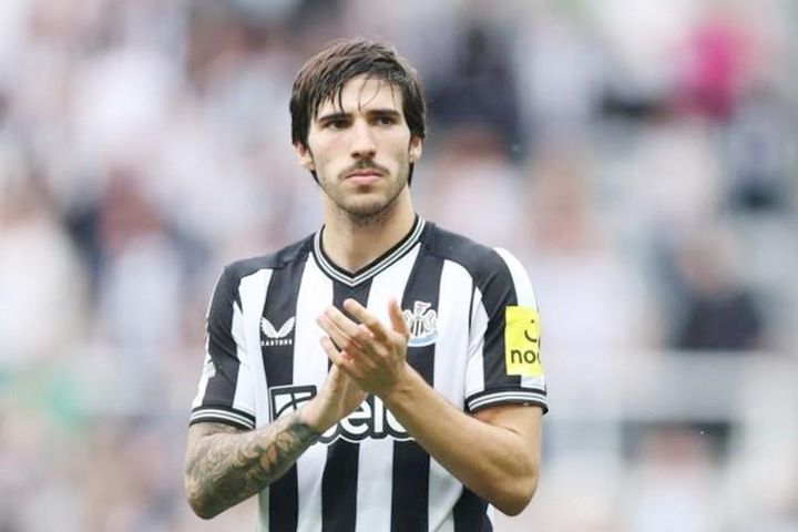 Tonali nhiều cảm xúc khi sớm tái ngộ Milan