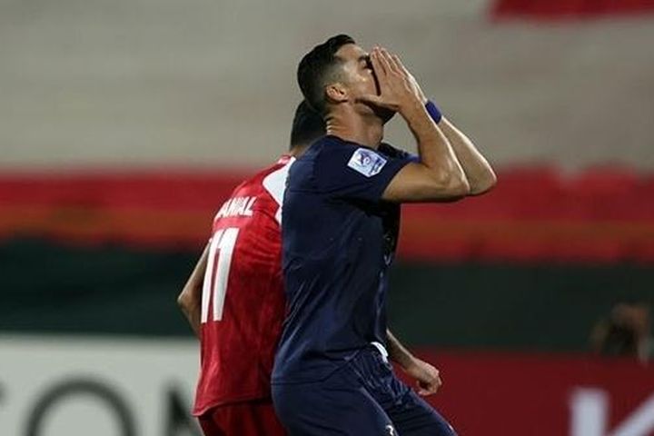 Ronaldo mờ nhạt trong trận đầu tiên tại AFC Champions League