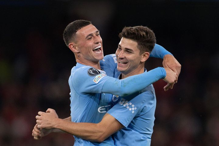 Kết quả Cúp C1: Man City, Barcelona thắng trận đầu