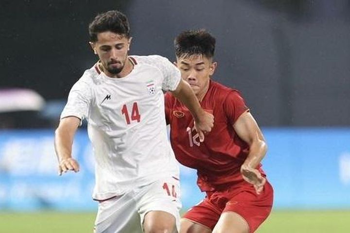 Olympic Việt Nam thua tan nát