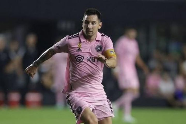 Giải Nhà nghề Mỹ: Lionel Messi chấn thương nhẹ, ra sân sớm trận Inter Miami thắng đậm Toronto FC