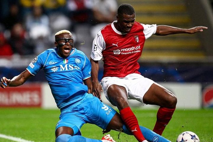 Video bóng đá Braga - Napoli: Rượt đuổi 3 bàn, vượt mặt Real Madrid (Cúp C1)