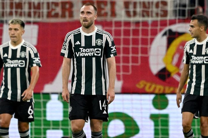 MU khủng hoảng: Erik ten Hag là nạn nhân chính mình
